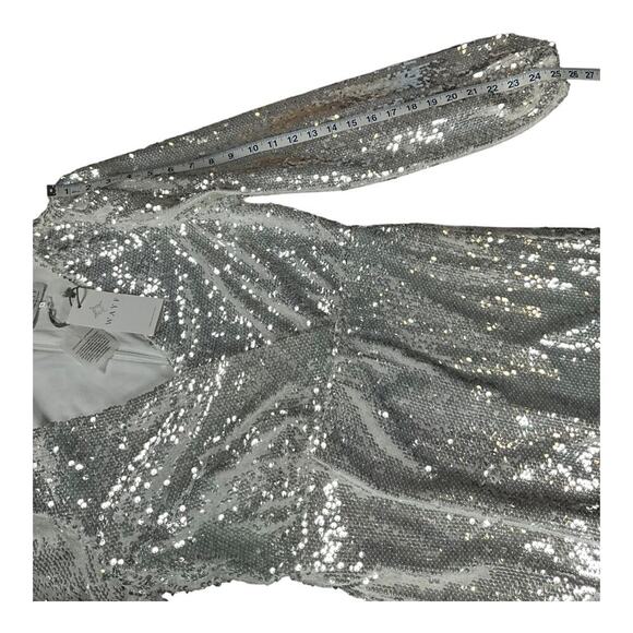 WAYF Carrie Long Sleeve Sequin Mini Dress In Silver Sequin NWT Size Small Party - Picture 15 of 15